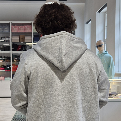 zipped sweatshirt