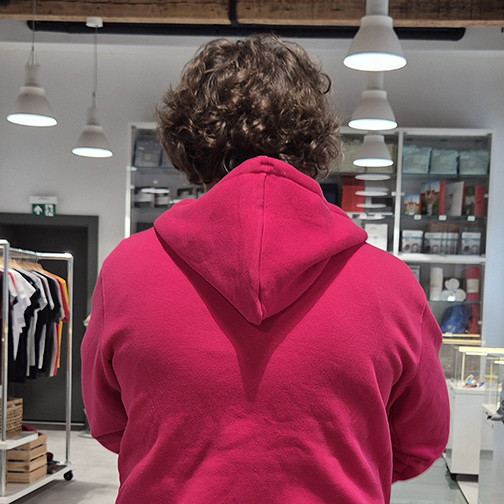 zipped sweatshirt