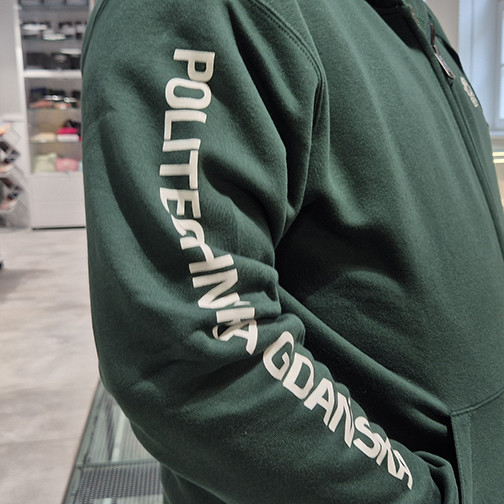 zipped sweatshirt